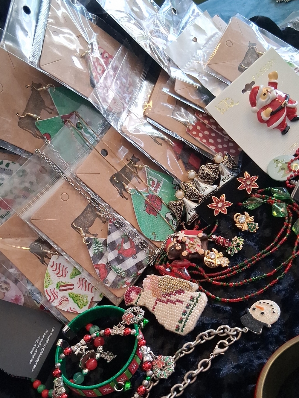 Holiday Red & Green Women’s Jewelry Earrings, Broochs, Necklaces